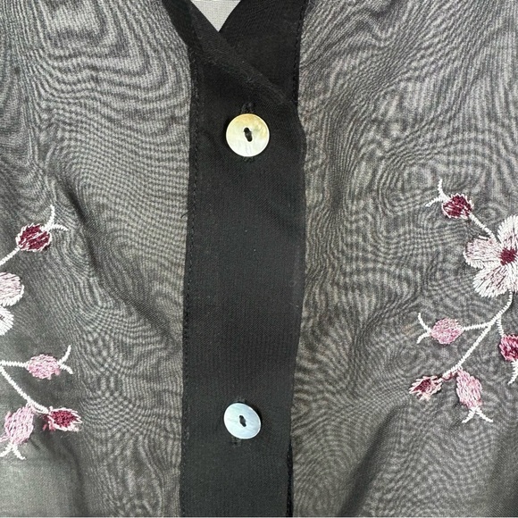 J. Marco Black Sheer Embroidered Flowers Button Down Blouse Size Large - Picture 4 of 6